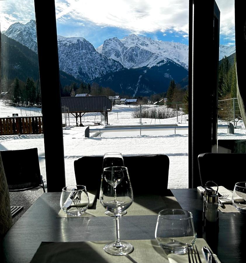 Hotel Restaurant Le Madame La Ferrière 외부 사진