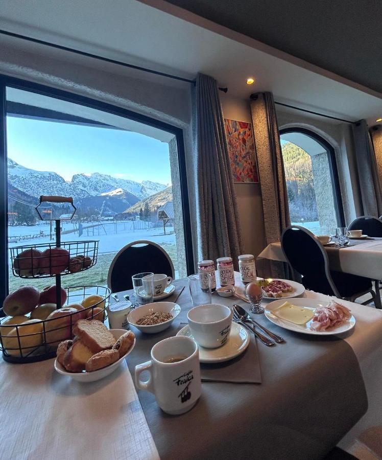 Hotel Restaurant Le Madame La Ferrière 외부 사진