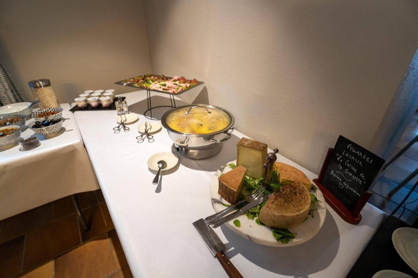 Hotel Restaurant Le Madame La Ferrière 외부 사진