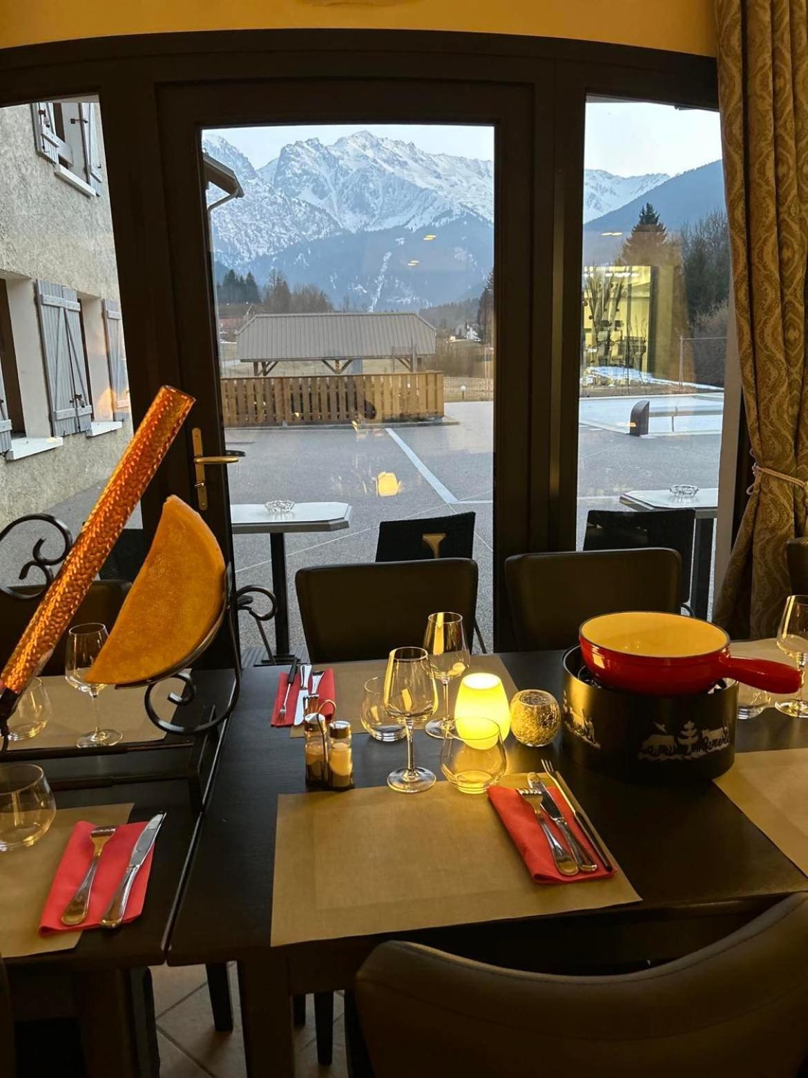 Hotel Restaurant Le Madame La Ferrière 외부 사진