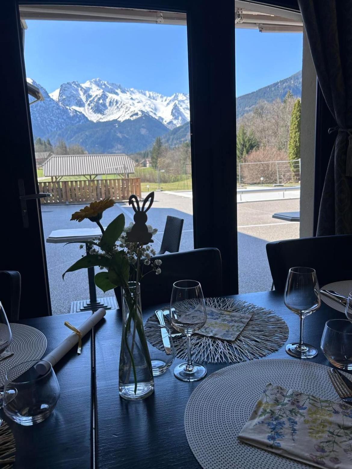 Hotel Restaurant Le Madame La Ferrière 외부 사진