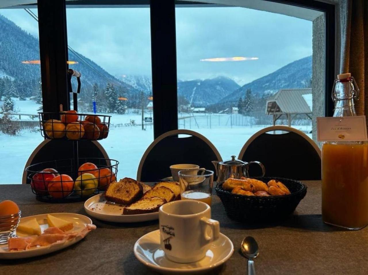 Hotel Restaurant Le Madame La Ferrière 외부 사진